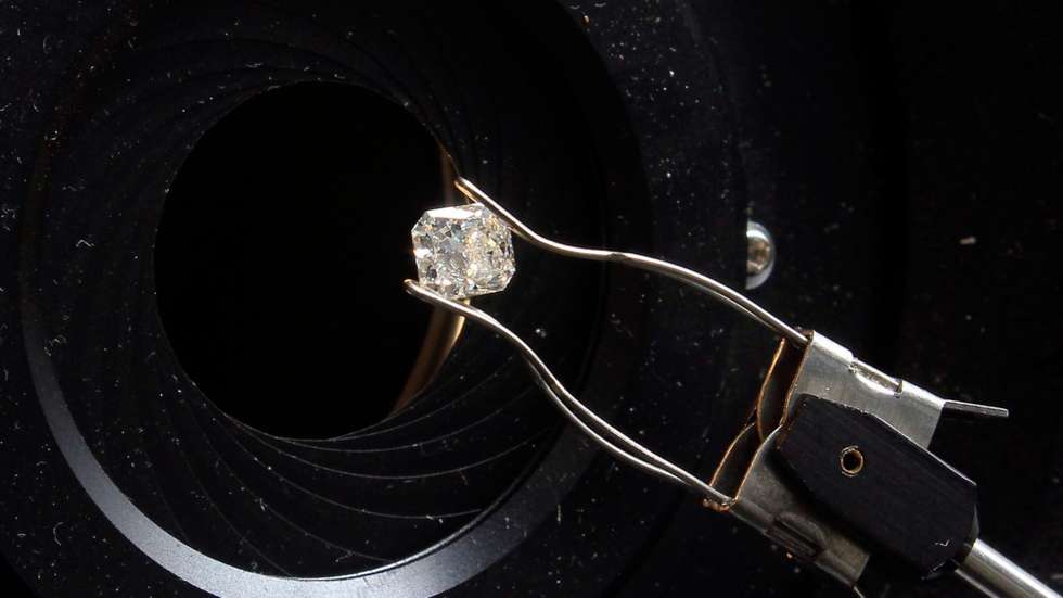 Angola tem nova fábrica de lapidação de diamantes orçada em 4,3 M€