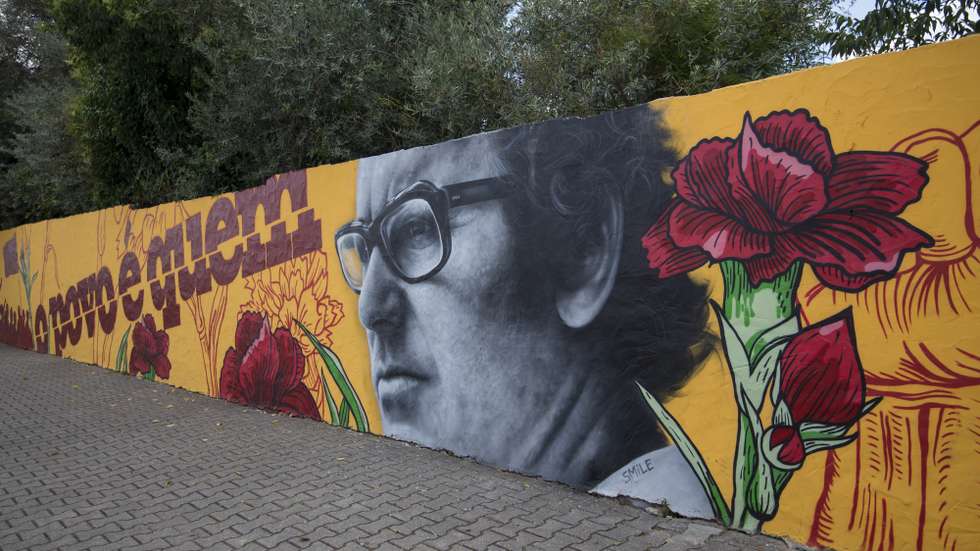 Mural a Zeca Afonso - "o povo é quem mais ordena" em Grândola, 28 de maio de 2017. TIAGO CANHOTO / LUSA