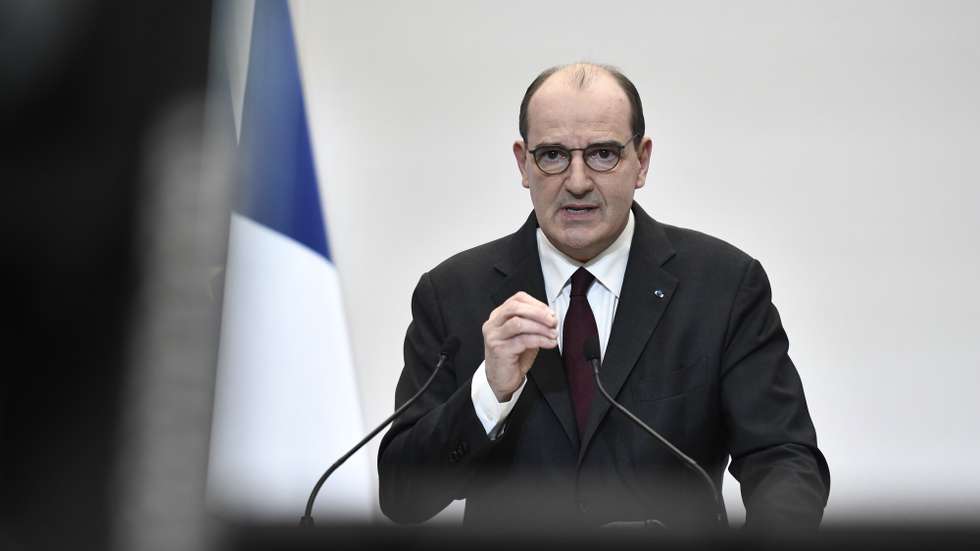 epa09036070 French Prime Minister Jean Castex speaks during a press conference on the government's current strategy for the ongoing Covid-19 pandemic in Paris, France, on 25 February 2021.  EPA/STEPHANE DE SAKUTIN / POOL  MAXPPP OUT