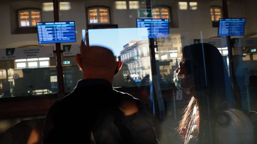 A CP- Comboios de Portugal realizou 108 das 255 ligações ferroviárias que tinha programadas até às 08:00, devido à greve dos trabalhadores da empresa e da Infraestruturas de Portugal, estação de Campanhã no Porto, 08 de outubro 2021. ESTELA SILVA/LUSA