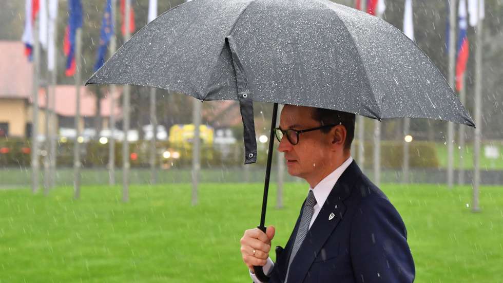 epa09508569 Polish Prime Minister Mateusz Morawiecki arrives for an EU-Western Balkans summit in Brdo pri Kranju, in Kranj, Slovenia, 06 October 2021. The summit, part of the EU's strategic engagement with the Western Balkans, is hosted by the Slovenian presidency of the Council and brings together leaders from EU member states and the six Western Balkans partners (Albania, Bosnia and Herzegovina, Serbia, Montenegro, North Macedonia and Kosovo).  EPA/RADEK PIETRUSZKA POLAND OUT