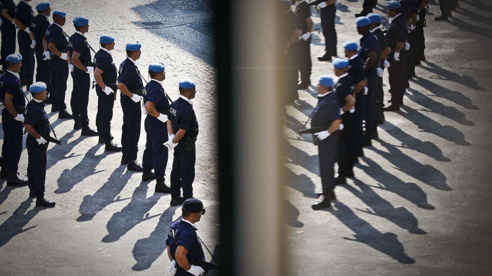 Militares do 12.º Contingente do Subagrupamento BRAVO, durante a sua cerimónia de despedida, os militares vão continuar a missão de ajuda na restauração da paz e ordem pública, apoiando a Policia Nacional de Timor-Leste na sua reconstituição, formação e treino, em Lisboa, 18 de outubro de 2011. MARIO CRUZ/LUSA