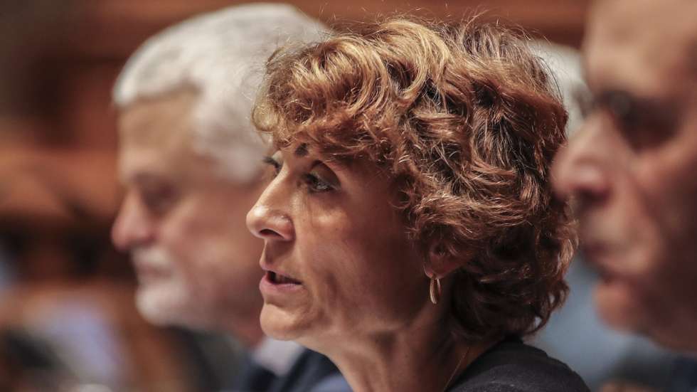 A presidente do Conselho Superior do Conselho de Finanças Públicas, Nazaré da Costa Cabral, durante a sua audição perante a Comissão de Orçamento, Finanças, na Assembleia da República, em Lisboa, 10 de novembro de 2022. MANUEL DE ALMEIDA/LUSA