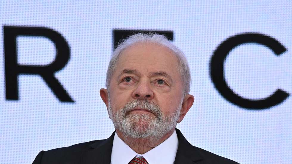 epa10413711 Brazilian President Luiz Inacio Lula da Silva takes part in a meeting with representatives of trade union centrals in the Planalto Palace in Brasilia, Brazil, 18 January 2023.  EPA/Andre Borges