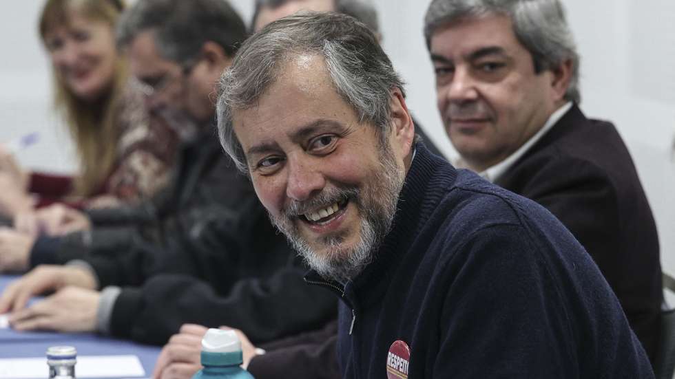 O líder da FENPROF, Mário Nogueira, momentos antes do início da conferência de imprensa congunta dos representantes das estruturas sindicais ASPL, FENPROF, FNE, SEPLEU, SINAPE, SINDEP, SIPE e SPLIU, onde anunciaram as novas ações de luta que terão sido as mais votadas pelos docentes nas escolas, em Lisboa, 07 de março  de 2023. ANTÓNIO COTRIM/LUSA