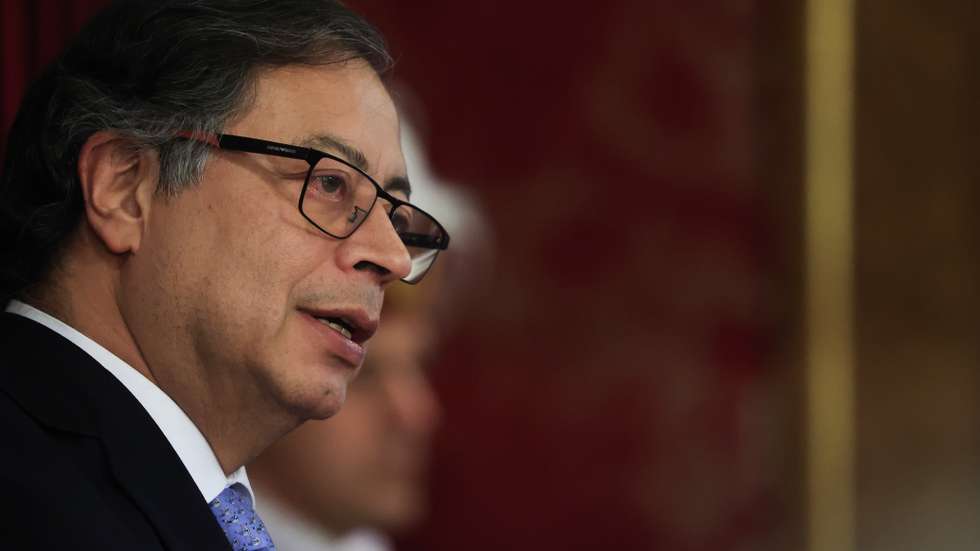 epa10606397 Colombia's President Gustavo Petro delivers a speech after receiving the keys of the city of Madrid from Madrid's mayor Jose Luis Martinez-Almeida, in the framework of Petro's first official visit to the country, in Madrid, Spain, 03 May 2023.  EPA/ZIPI / POOL