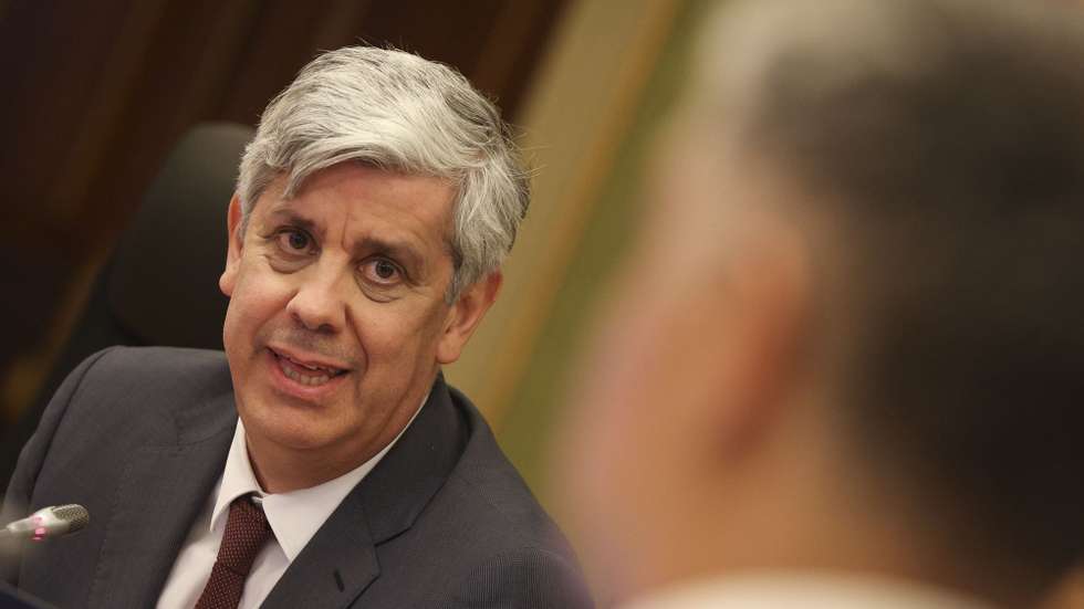 O governador do Banco de Portugal, Mário Centeno, durante a conferência de imprensa para apresentação do Relatório de Estabilidade Financeira de maio de 2023, no Banco de Portugal, em Lisboa, 10 de maio de 2023. ANDRÉ KOSTERS/LUSA
