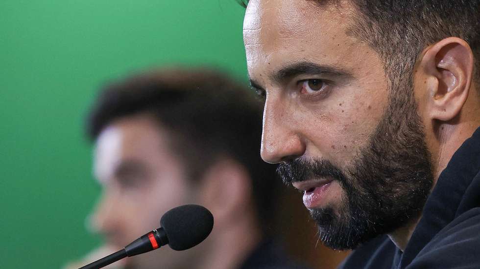 Sporting of Lisbon coach Ruben Amorim faces the media during today`s press conference  at the Alvalade stadium auditorium to answer journalists&#039; questions regarding tomorrow&#039;s  soccer game against Poland´s Rakow for the Europa League  Group D, Lisbon, Portugal, 8th November 2023.     MANUEL DE ALMEIDA/LUSA