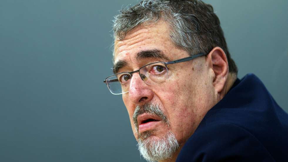 epa10966621 Guatemalan President-Elect Bernardo Arevalo takes questions from media at the Inter-American Dialogue in Washington, DC, USA, 09 November 2023. Arevalo won presidential election in August 2023 and is expected to take office in January 2024.  EPA/WILL OLIVER