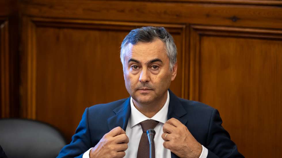 O ministro da Educação, Fernando Alexandre, durante a sua audição na Comissão de Educação e Ciência, para prestar esclarecimentos sobre irregularidades na colocação de professores no âmbito do concurso interno e externo, na Assembleia da República, em Lisboa, 26 de setembro de 2024, em Lisboa. JOSÉ SENA GOULÃO/LUSA