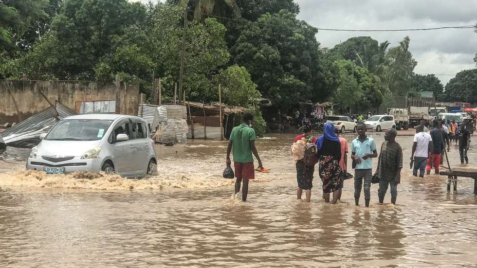 O ciclone Gombe provocou 11 mortes em Moçambique indica um balanço provisório hoje divulgado pelas autoridades moçambicanas, em Nampula, Moçambique, 12 de março de 2022. A tempestade Gombe chegou à costa moçambicana na madrugada de sexta-feira na categoria de ciclone intenso com chuva torrencial e vento de 165 quilómetros por hora, com rajadas superiores a 200 km/hora. ANDRÉ CATUEIRA/LUSA
