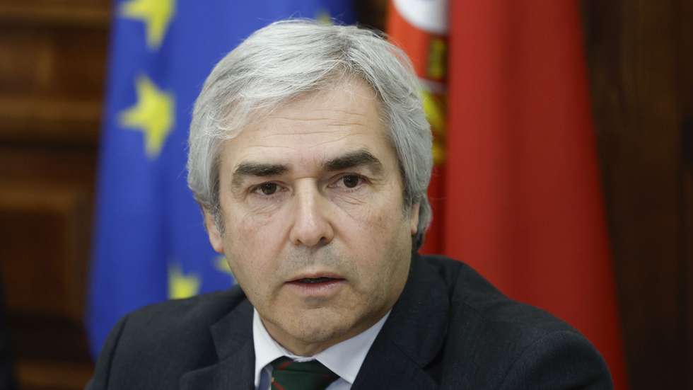O ministro da Defesa Nacional, Nuno Melo, intervém perante a Comissão de Defesa Nacional, na Assembleia da República, em Lisboa, 25 de fevereiro de 2025. ANTÓNIO PEDRO SANTOS/LUSA