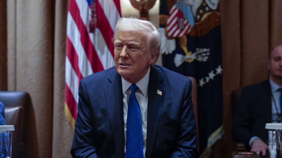 epa11988257 US President Donald Trump responds to questions from the news media during a meeting with ambassador nominees in the Cabinet Room of the White House in Washington, DC, USA, 25 March 2025.  EPA/SHAWN THEW / POOL