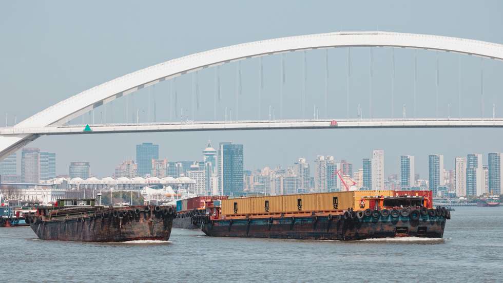 epa12007040 Cargo ships sail on the Huangpu River in Shanghai, China, 03 April 2025. On 02 April 2025, US President Trump announced 34 percent tariffs on Chinese goods imported into the US. The tariff is in addition to an existing 20 percent tariff on US imports from China, making the total rate 54 percent, which is expected to go into effect on 09 April 2025. China's Ministry of Commerce stated on 03 April 2025 that China would introduce countermeasures and urged the US to cancel the tariffs.  EPA/ALEX PLAVEVSKI