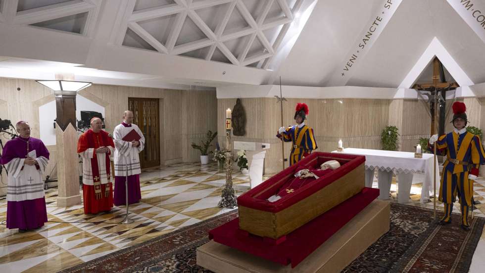 epa12045995 A handout photo made available by Vatican Media shows Cardinal Kevin Joseph Farrell next to Pope Francis' body during the Rite of the Confirmation of the Pontiff's Death at the Chapel of Santa Marta in Vatican City, 21 April 2025. Pope Francis died on 21 April 2025 at the age of 88, according to the Holy See. Born Jorge Mario Bergoglio in Buenos Aires, Argentina. On 17 December 1936, he was appointed leader of the Catholic Church on 13 March 2013, succeeding Pontiff Emeritus Benedict XVI.  EPA/VATICAN MEDIA HANDOUT EDITORIAL USE ONLY/NO SALES