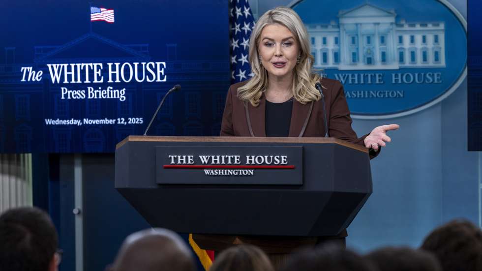 epa12521352 White House Press Secretary Karoline Leavitt responds to a question from the news media during the White House daily press briefing at the White House in Washington, DC, USA, 12  November 2025. Secretary Leavitt fielded questions on the government shutdown and today's emails released from the Epstein files by Democratic Representatives on the House Oversight Committee.  EPA/SHAWN THEW