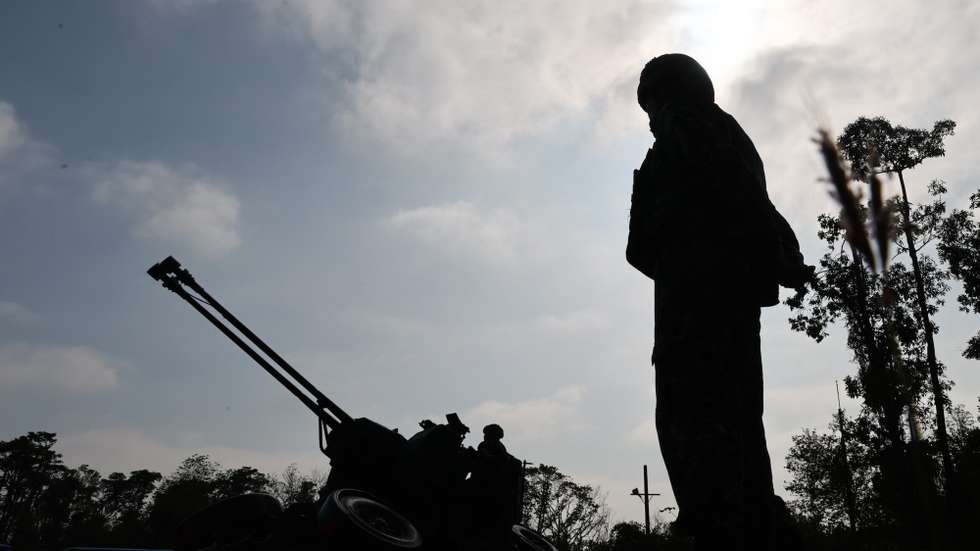 epa12686438 Taiwanese military personnel in action aboard an Oerlikon 35mm twin cannon anti-aircraft gun (Oerlikon GDF) during the Taiwan Military Combat Readiness Drill inside an airbase in Chiayi, Taiwan, 28 January 2026. Taiwan’s Ministry of National Defense warns that delays in approving a 1.25 trillion New Taiwan Dollar special defense budget risk missing a 45-day deadline to sign a US arms pricing offer.  EPA/RITCHIE B. TONGO
