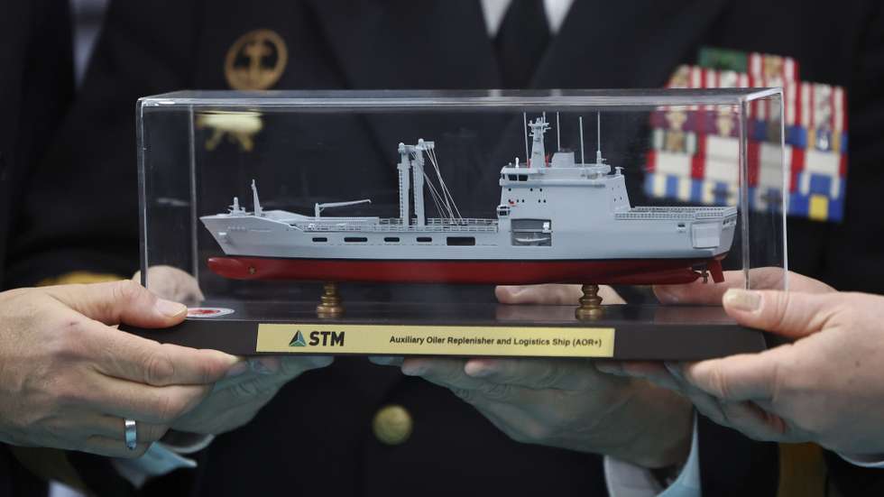 Maqueta do futuro NRP Luís de Camões, na cerimónia de assentamento da quilha (início de construção), em Istambul, Turquia, 29 de janeiro de 2026. A cerimónia contou com a presença do ministro da Defesa Nacional, Nuno Melo, e do ministro da Defesa da Turquia, Yaşar Güler. NUNO VEIGA/LUSA