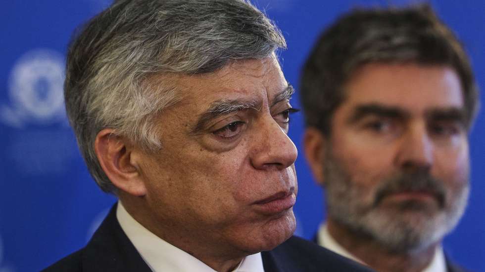 O presidente da CIP (Confederação Empresarial de Portugal), Armindo Monteiro, fala à imprensa após a reunião em Concertação Social para discutir as alterações à lei laboral, na sede em Lisboa, 3 de março de 2026. TIAGO PETINGA/LUSA