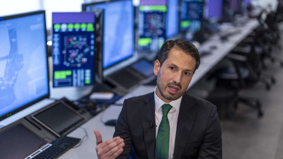 O presidente da Navegação Aérea de Portugal — NAV Portugal, Pedro Ângelo, em entrevista à Agência Lusa na sede da empresa em Lisboa, 25 de fevereiro de 2026. O presidente da NAV defendeu que “não faz sentido ter um aeroporto junto ao centro da cidade”, revelando que a empresa já definiu um cenário alternativo ao atual sistema de aproximação para deixar de sobrevoar Vila Franca de Xira. (ACOMPANHA TEXTO DA LUSA DE 11-03-2026) JOSÉ SENA GOULÃO/LUSA