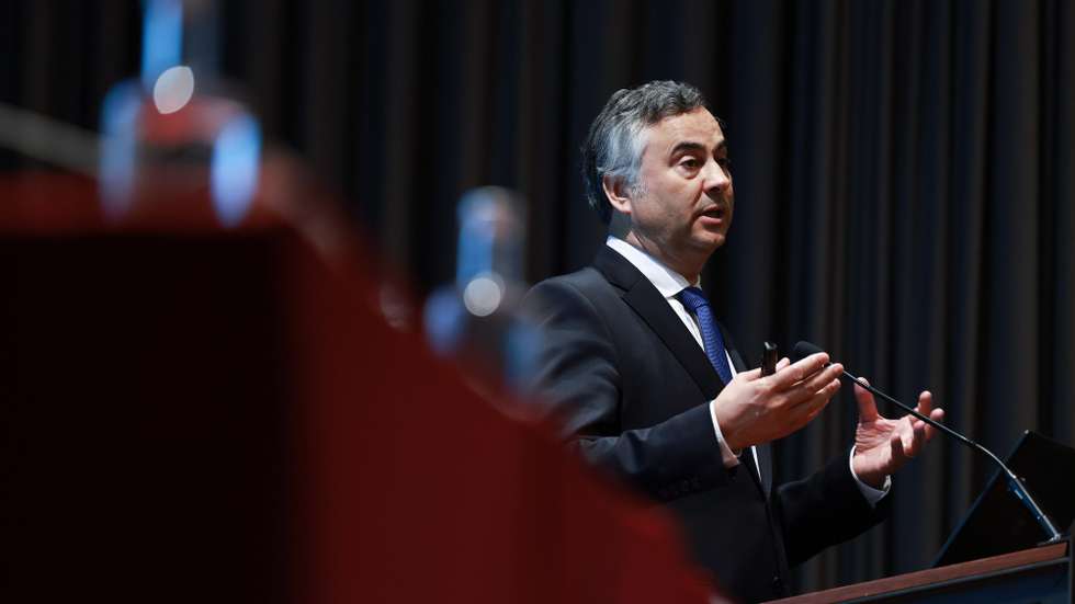 O ministro da Educação, Ciência e Inovação, Fernando Alexandre, intervém durante a iniciativa “Construir Educação, Aproximar Territórios”, no Instituto Superior de Engenharia do Porto, 13 de abril de 2026. ESTELA SILVA/LUSA