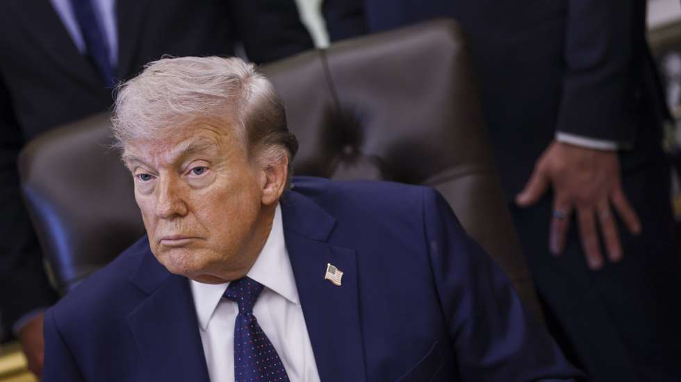 epa12910048 US President Donald Trump delivers remarks during a Health Care Affordability event in the Oval Office at the White House, in Washington, DC, USA, 23 April 2026.  EPA/WILL OLIVER / POOL
