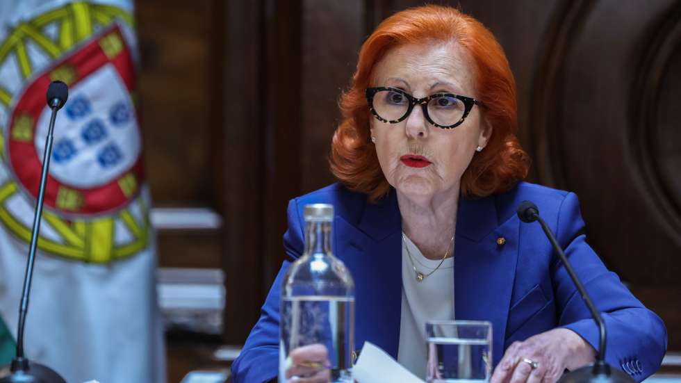 A ministra do Ambiente e Energia, Maria da Graça Carvalho, fala perante a Comissão e Ambiente e Energia, na Assembleia da República em Lisboa, 15 de abril de 2026. TIAGO PETINGA/LUSA