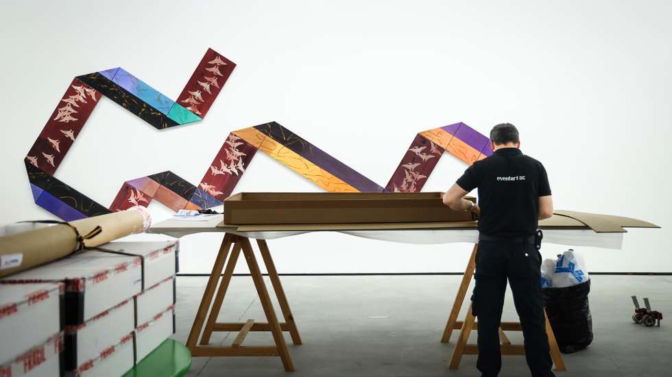 Visita guiada à Coleção de Arte Contemporânea do Estado – CACE, durante os preparativos para a inauguração prevista para 01 de julho, em Alcabideche, Cascais, 17 de junho de 2026. O espaço que acolhe a Coleção de Arte Contemporânea do Estado (CACE) vai inaugurar a 01 de julho em Alcabideche, Cascais, reunindo pela primeira vez num único edifício grande parte do acervo nacional e revelando os bastidores da sua gestão, conservação e circulação. (ACOMPANHA TEXTO DA LUSA DO DIA 21 DE JUNHO DE 2026). RODRIGO ANTUNES/LUSA