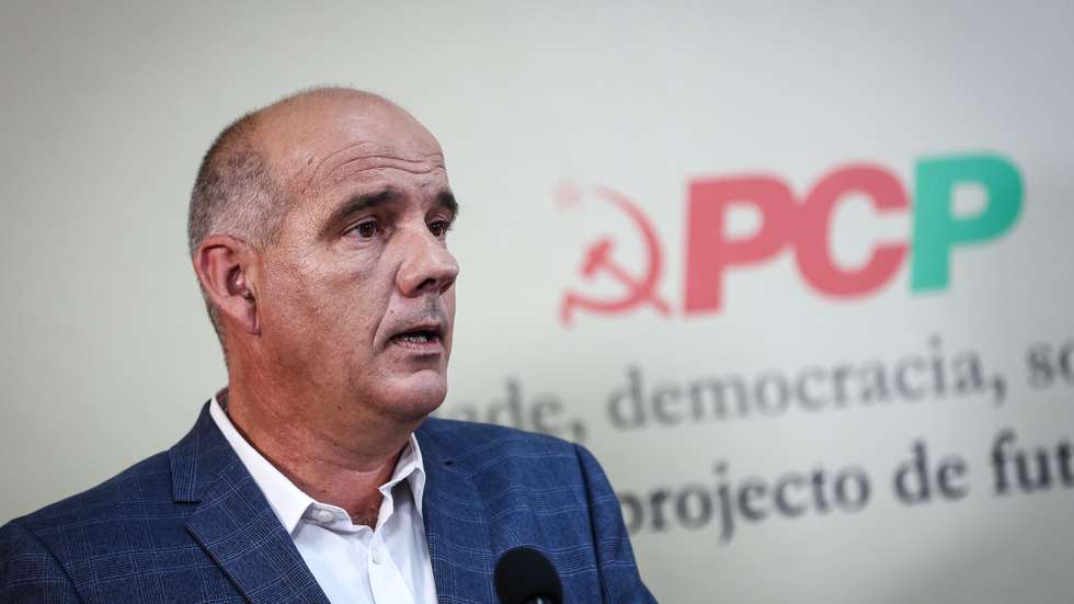O secretário-geral do Partido Comunista Português (PCP), Paulo Raimundo, discursa durante uma conferência de imprensa para apresentar as principais conclusões da reunião do Comité Central, na sede do Partido, em Lisboa, 28 de junho de 2026. RODRIGO ANTUNES/LUSA