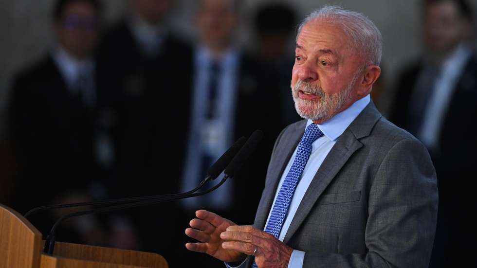epa13027381 Brazilian President Luiz Inacio 'Lula' da Silva participates in the signing ceremony of the decree regulating the Private Security Statute at the Palacio do Planalto, Brasilia, Brazil, 09 June 2026.  EPA/Andre Borges