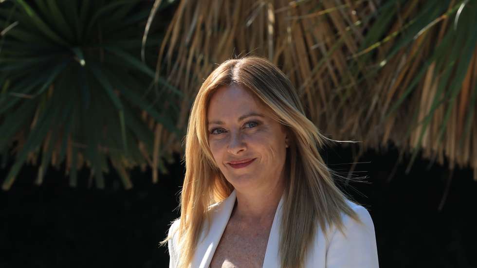 epa13064144 Italian Prime Minister Giorgia Meloni arrives to attend a Franco-Italian summit with French President Emmanuel Macron and members of their governments at the Villa Eilenroc in Antibes, south of France, 15 June 2026  EPA/Manon Cruz / POOL  MAXPPP OUT