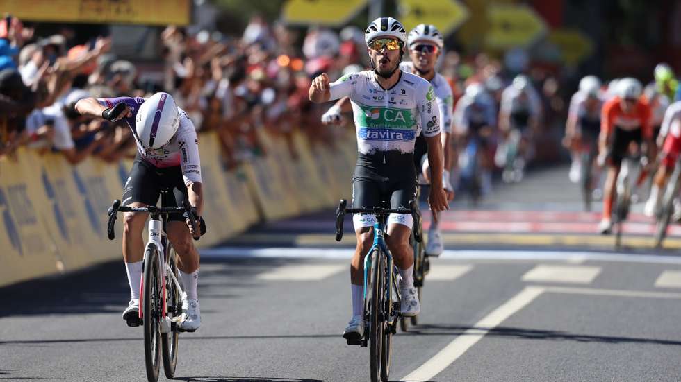 Portuguese rider Francisco Campos (R) of Team Tavira - Crédito Agrícola wins the first stage of the 87th Portugal Cycling Tour cycling over 157,1 km, from Lourinha to Queluz, in Sintra, Portugal, 06 August 2026. NUNO VEIGA/LUSA
