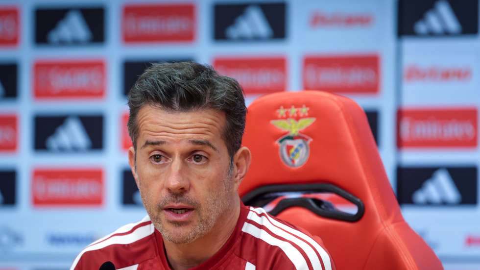 epa13178821 Benfica's head coach Marco Silva attends a press conference in Seixal, Portugal, 19 August 2026. Benfica plays against Aarhus in a UEFA Europa League play off 1st leg soccer match on 20 August.  EPA/ANTONIO PEDRO SANTOS