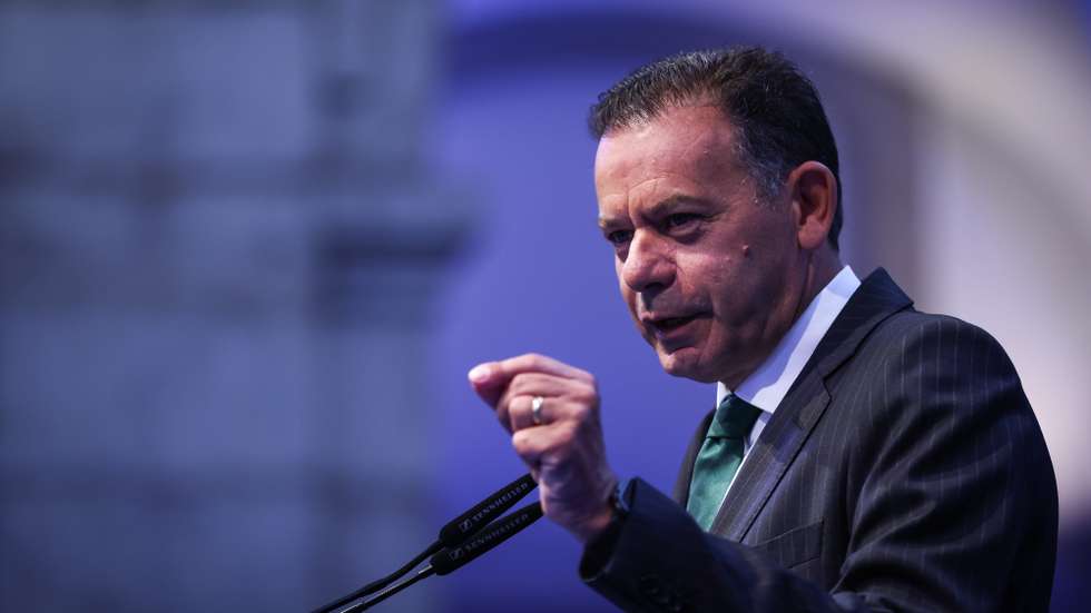 O primeiro-ministro, Luís Montenegro, discursa durante a abertura da Conferência Europeia da Economia Alemã, promovida pela Câmara de Comércio e Indústria Luso-Alemã, em Lisboa, 17 de setembro de 2026. RODRIGO ANTUNES/LUSA