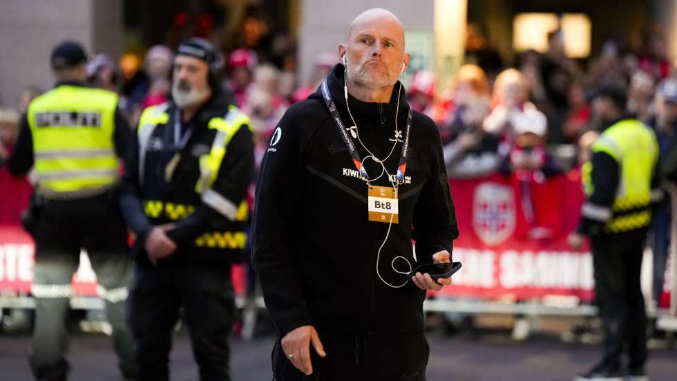 epa13260428 Norway head coach Stale Solbakken arrives for the UEFA Nations League match Norway against Denmark, in Oslo, Norway, 24 September 2026.  EPA/Cornelius Poppe NORWAY OUT NORWAY OUT