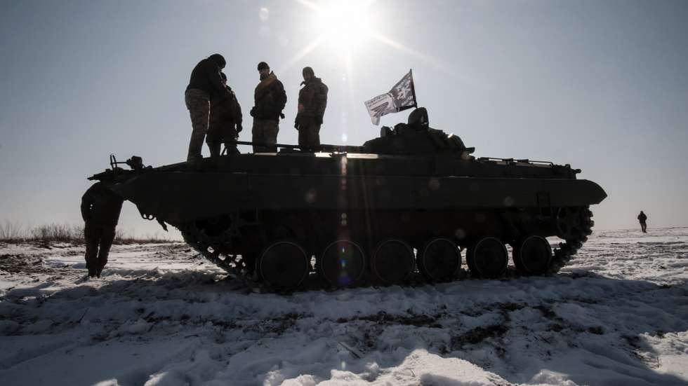 epa11928540 Mechanized infantrymen from the 93rd Brigade of the Ukrainian Army train with a BMP-2 amphibious infantry fighting vehicle at an undisclosed location in the rear of the Bakhmut front, Ukraine, 27 February 2025, amid the Russian invasion. The Ukrainian Army is incorporating more modern armored vehicles and weaponry, both domestically manufactured and supplied by Western countries, at a time new technologies play a key factor in the conflict.  EPA/MARIA SENOVILLA