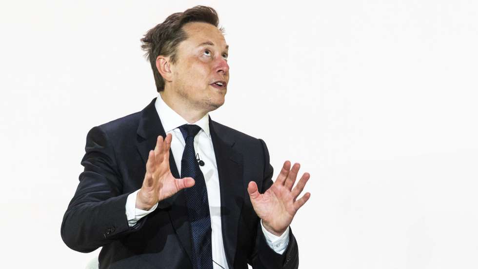 epa13271791 Chief Executive Officer of SpaceX and Tesla Elon Musk speaks at the launch of America.gov in the Andrew Mellon Auditorium in Washington, DC, USA, 29 September 2026. The new website is meant to enhance 'the government experience' by better enabling public access to government services.  EPA/JIM LO SCALZO