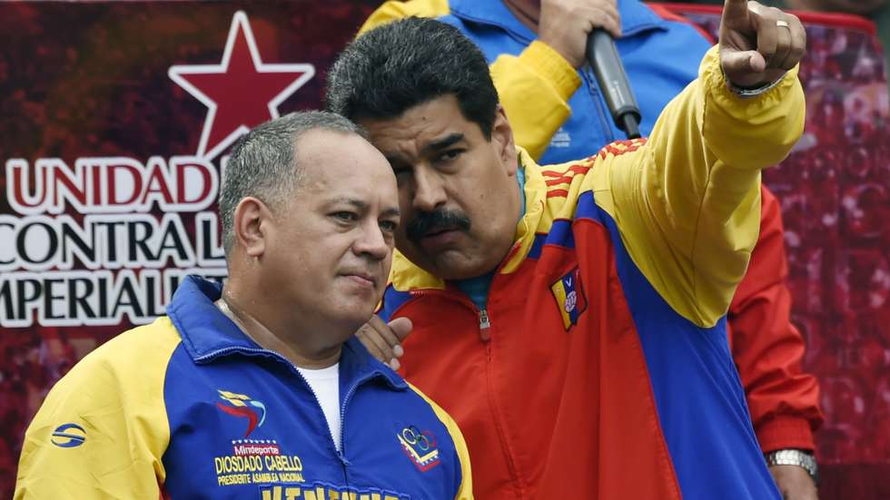 Diosdado Cabello com Nicolás Maduro