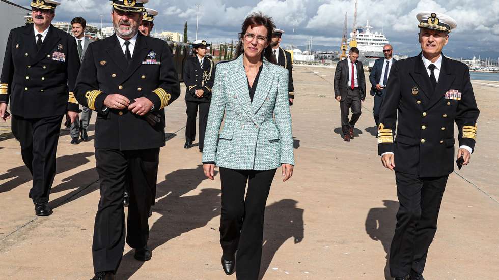 A ministra da Defesa Nacional, Helena Carreiras, visita instituições e serviços da Marinha e da Autoridade  Marítima Nacional no âmbito do Dia da Defesa Nacional, Portimão, 08 de novembro de 2022. LUÍS FORRA/LUSA