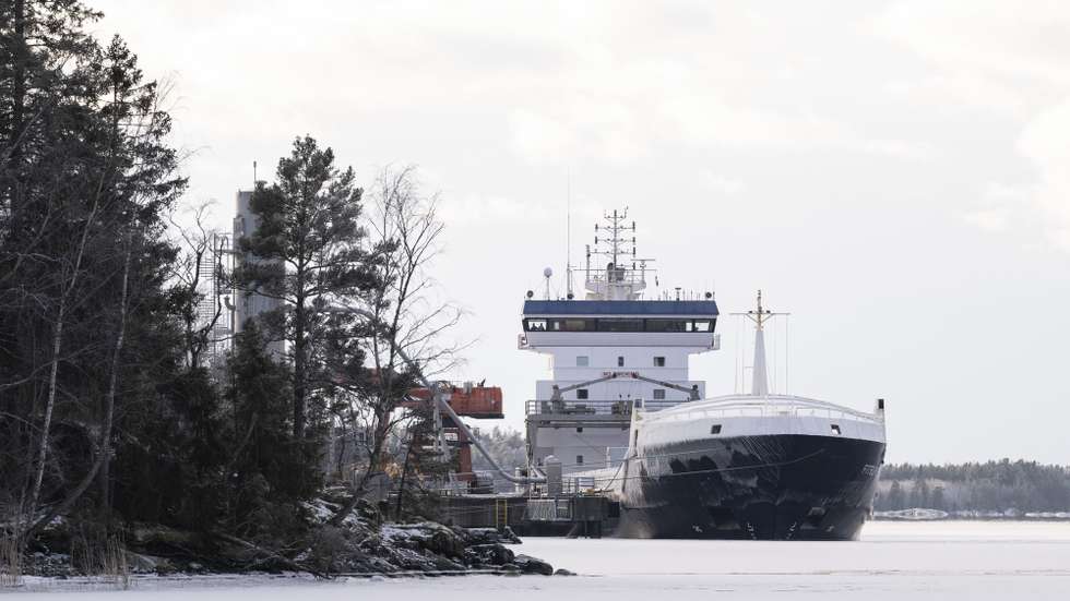 epa12620743 The cargo vessel Fitburg was seized and escorted to a small harbour in Kantvik, Kirkkonummi, Finland, 01 January 2026. The Fitsburg was suspected of being responsible for the damage of an underwater telecommunications cable between Helsinki and Tallinn, Estonia. The vessel was intercepted within Finland's exclusive economic zone in the Baltic Sea.  EPA/Jussi Eskola