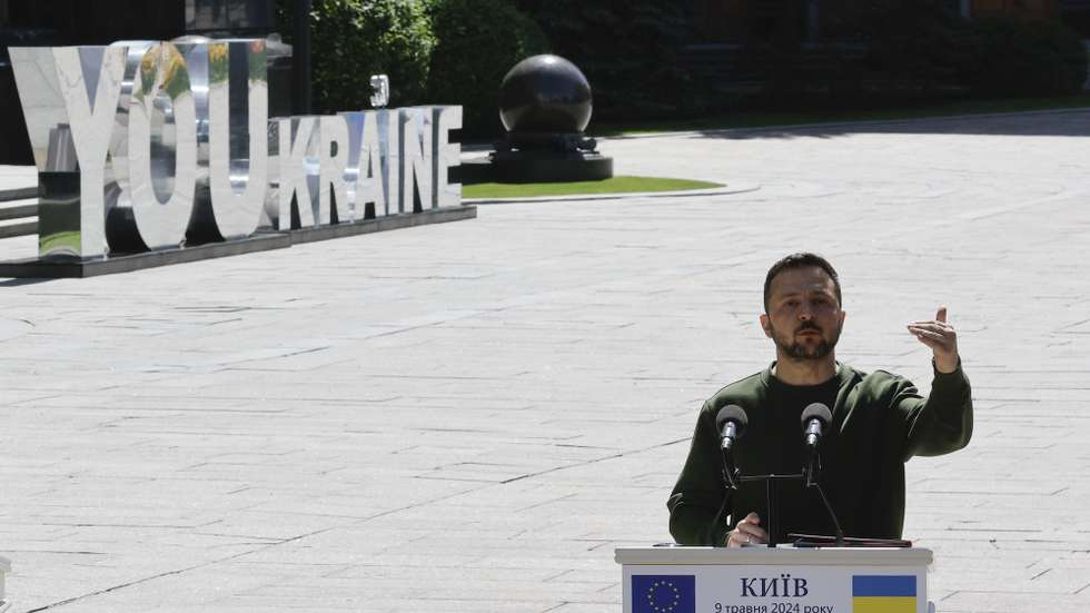 epa11329188 Ukrainian President Volodymyr Zelensky speaks during a joint press conference with President of the European Parliament Roberta Metsola (not pictured) in Kyiv, Ukraine, 09 May 2024. Metsola arrived in Kyiv to meet with top Ukrainian officials amid the ongoing Russian invasion.  EPA/SERGEY DOLZHENKO