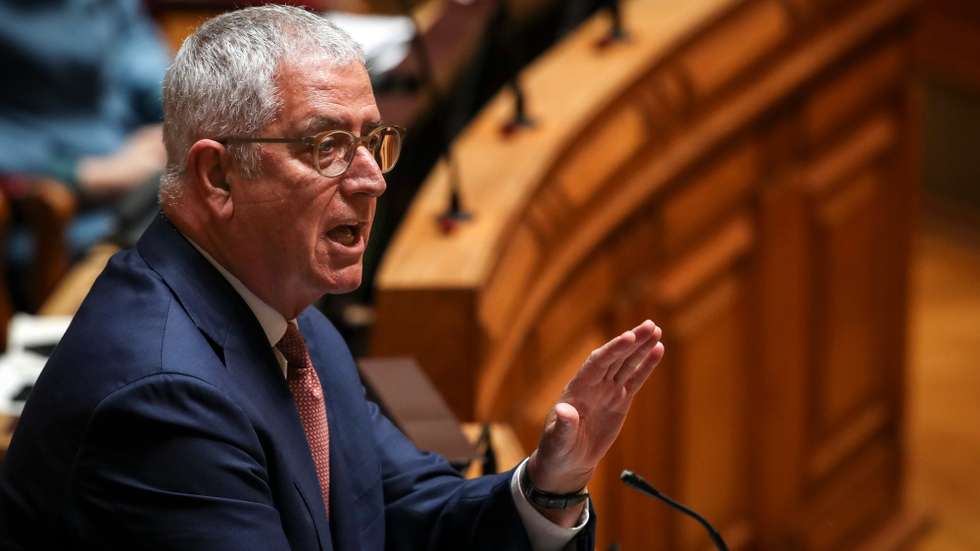 Fernando Negrão deputado do Partido Social Democrata (PSD), durante o debate parlamentar sobre o Programa de Estabilidade e o Programa Nacional de Reformas, na Assembleia da República, em Lisboa, 14 de maio de 2020. MANUEL DE ALMEIDA / LUSA