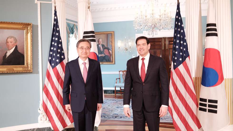 epa12703588 South Korean Foreign Minister Cho Hyun (L) poses for a photo with US Secretary of State Marco Rubio prior to their talks at the State Department in Washington, DC, USA, 03 February 2026.  EPA/YONHAP / POOL SOUTH KOREA OUT