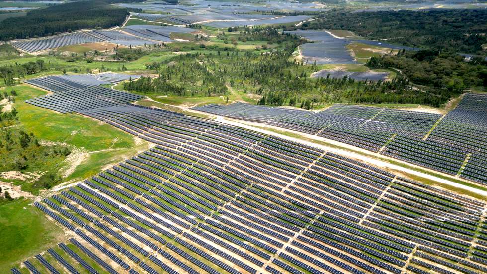 A produção de energia solar vai coexistir com a exploração agrícola na herdade da Torre Bela