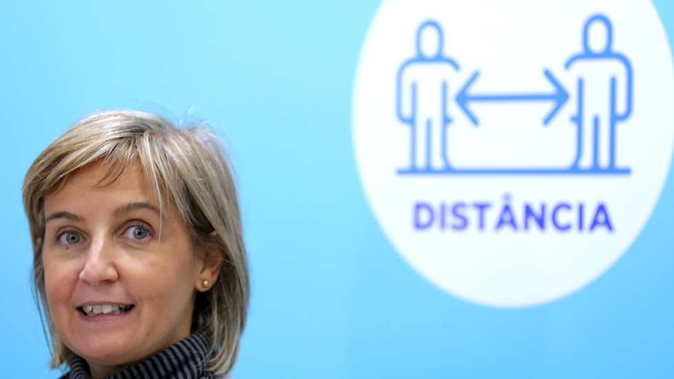 A ministra da Saúde, Marta Temido, fala durante a conferência de imprensa de atualização da situação epidemiológica em Portugal, relativa à infeção pelo novo coronavírus (covid-19), realizada na ARS Norte, no Porto, 25 de novembro de 2020. ESTELA SILVA/POOL/LUSA