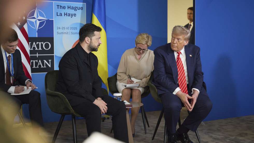 epa12197013 A handout photo made available by the Presidential Press Service of Ukraine shows Ukrainian President Volodymyr Zelensky (L) and US President Donald J. Trump (R) attending a meeting on the sidelines of the NATO summit in The Hague, Netherlands, 25 June 2025. The Netherlands, for the first time in NATO's history of existence, is hosting a NATO summit.  EPA/UKRAINIAN PRESIDENTIAL PRESS SERVICE / HANDOUT  HANDOUT EDITORIAL USE ONLY/NO SALES
