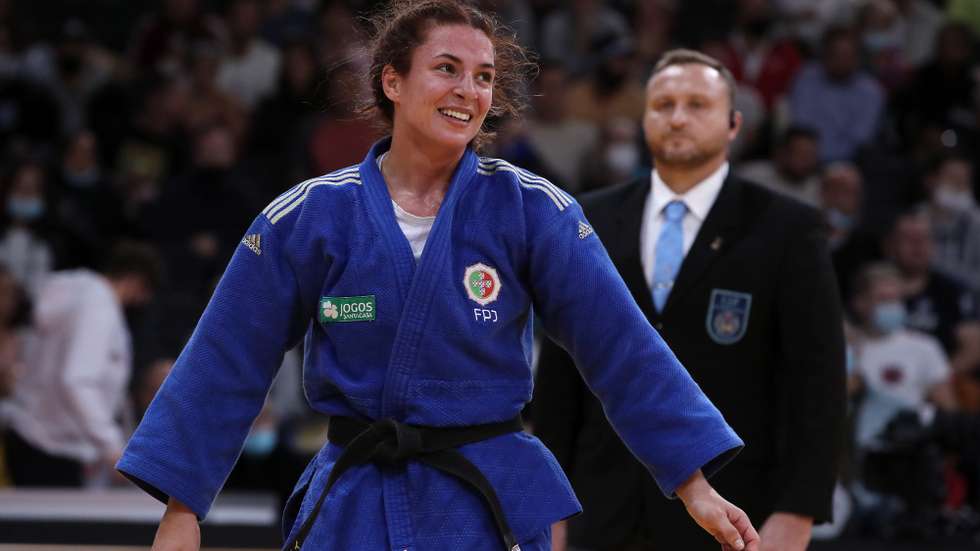 epa09527061 Barbara Timo of Portugal reacts after winning the women's -63kg semi-final match against Angelika Szymanska of Poland at the Paris Grand Slam judo tournament, in Paris, France, 16 October 2021.  EPA/CHRISTOPHE PETIT TESSON