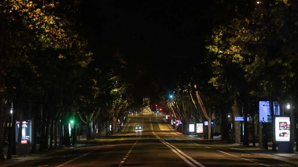 The Avenue of Liberty in Lisbon dowtown during the curfew of the state of emergency as part of the containment measures of covid-19, Lisbon, Portugal, 9 November 2020. The President of the Republic, Marcelo Rebelo de Sousa, decreed the state of emergency in Portugal, for 15 days from today, to allow measures to contain the covid-19. TIAGO PETINGA/LUSA