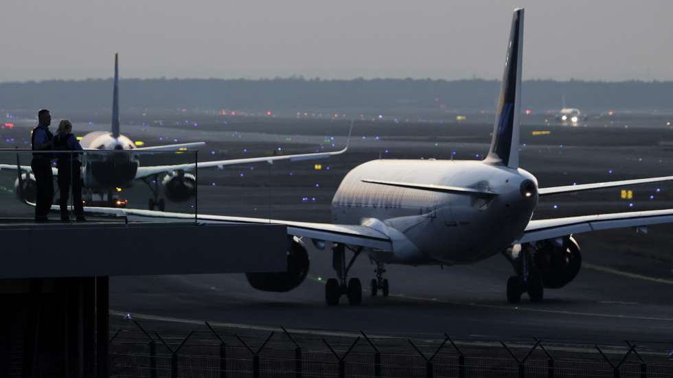 epa11952341 Planes on the tarmac on the eve of a planned strike, at Frankfurt Airport in Frankfurt am Main, Germany, 09 March 2025. The United Services Union (ver.di) is calling for an all-day warning strike at several German airports on 10 March 2025, for employees in the aviation security sector who work in passenger, personnel, goods and cargo screening, as well as in service areas.  EPA/RONALD WITTEK