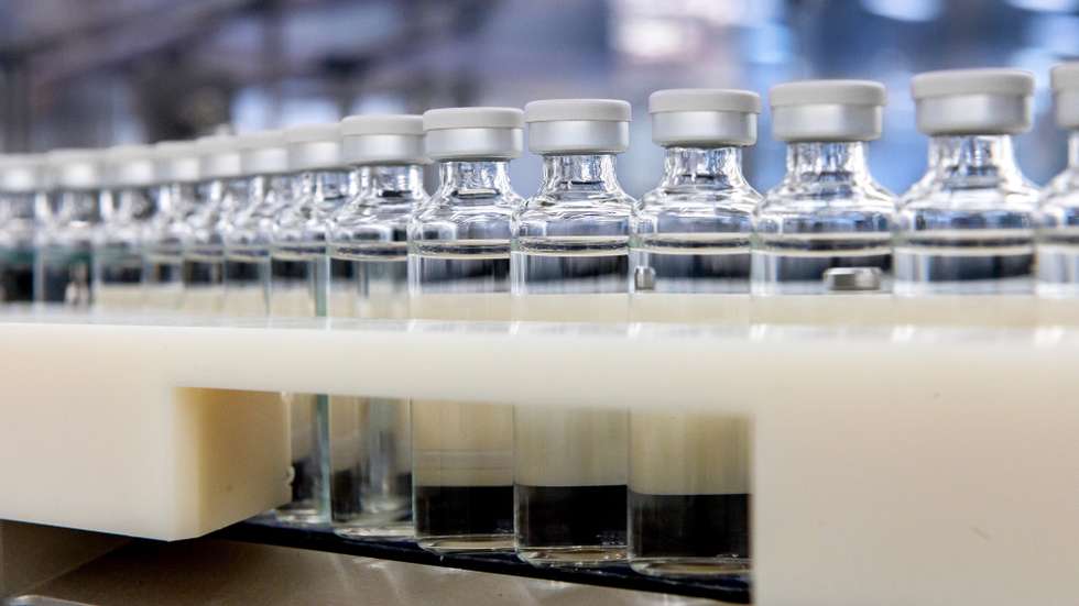 epa08688479 A handout photo made available by Sanofi shows ampoules of a possible Covid-19 vaccine during the production in Frankfurt am Main, Germany, 15 September 2020 (issued 22 September 2020). The pharmaceutical company Sanofi officially started the production of its potential vaccine against COVID-19 in Frankfurt on 22 September 2020 to ensure that protection against corona infection is immediately available at the time of approval. According to Sanofi, clinical testing of this vaccine candidate began in early September. If all clinical testings are successful, Sanofi expects application for approval oft he vaccine in the first half of 2021.  EPA/MARTIN JOPPEN / SANOFI / HANDOUT  HANDOUT EDITORIAL USE ONLY/NO SALES